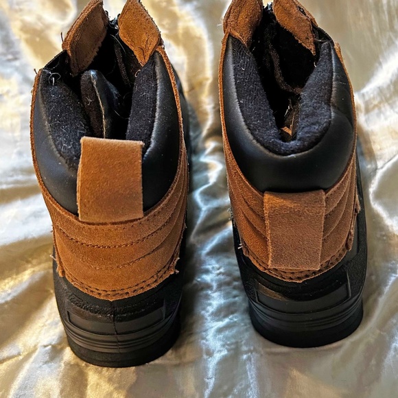 BOOTS, SNOW &/OR HIKING, ANKLE HEIGHT, ASCENT, SZ 7, SUEDE LEATHER, TAN & BLACK, - Picture 3 of 13